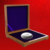 2011年11月：金銀幣制作公司設(shè)計定制朱師傅員工純銀銀牌