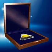 2014年1月：廣州立白公司20周年慶定制純銀包金紀(jì)念幣