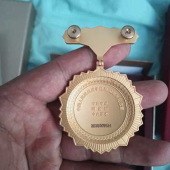 定做制造訂制定制中國(guó)人民抗日戰(zhàn)爭(zhēng)勝利80周年紀(jì)念章、獎(jiǎng)?wù)隆渍律a(chǎn)制作廠家工廠企業(yè)